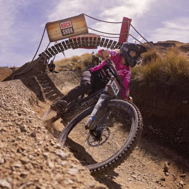 Tracey Hannah winning run Crankworx